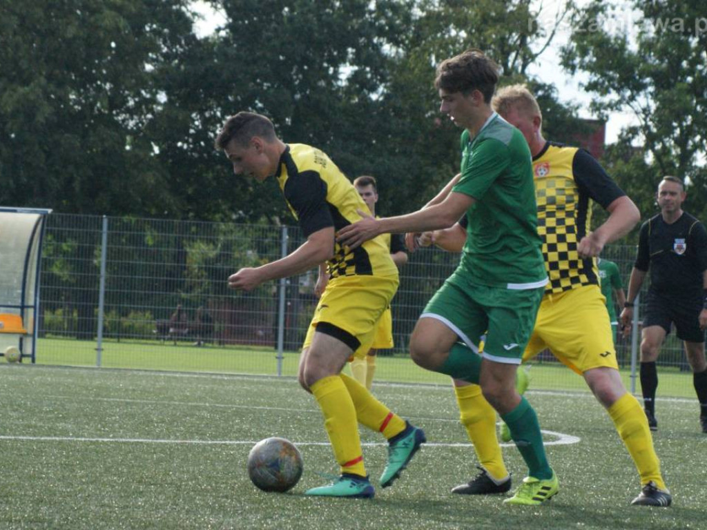 Pewny awans rezerw. Hat-trick Jastrzębowskiego