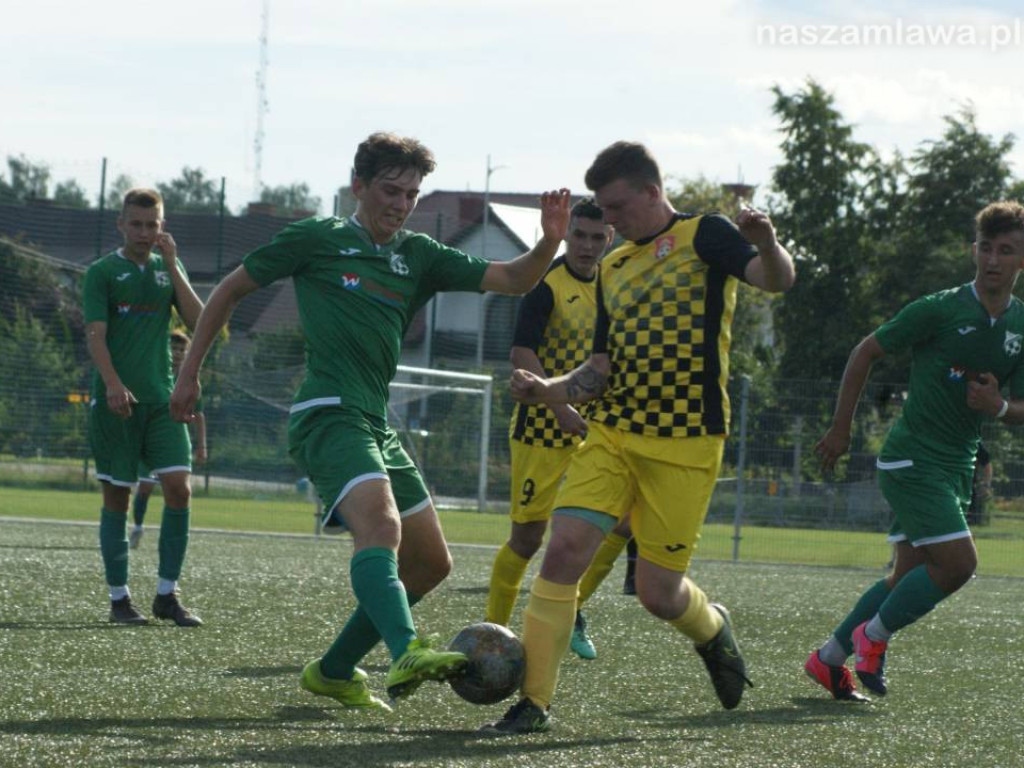 Pewny awans rezerw. Hat-trick Jastrzębowskiego