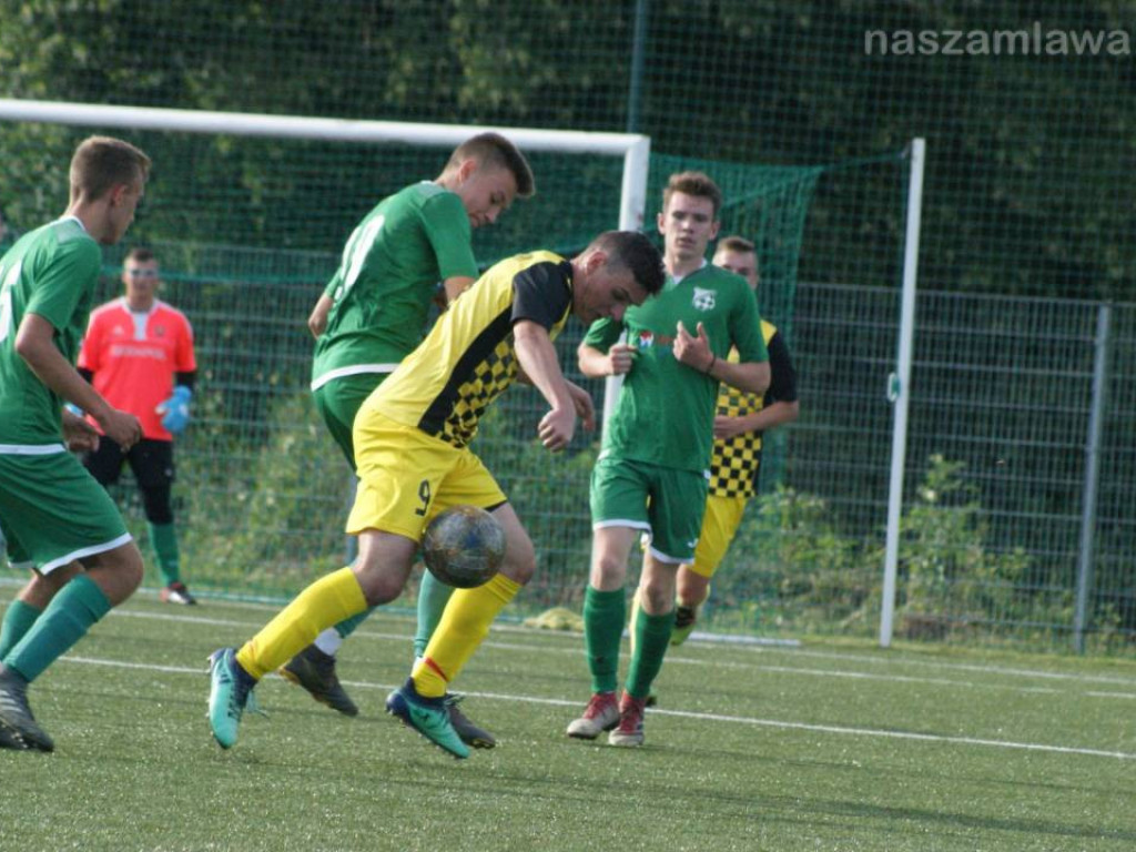 Pewny awans rezerw. Hat-trick Jastrzębowskiego