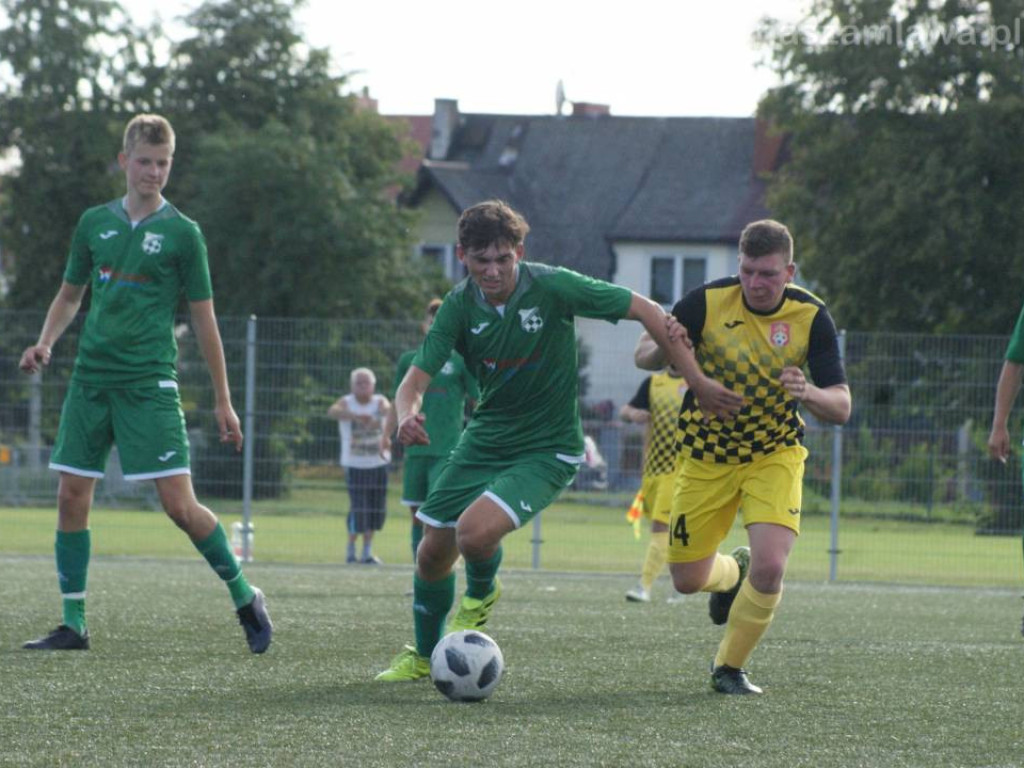 Pewny awans rezerw. Hat-trick Jastrzębowskiego