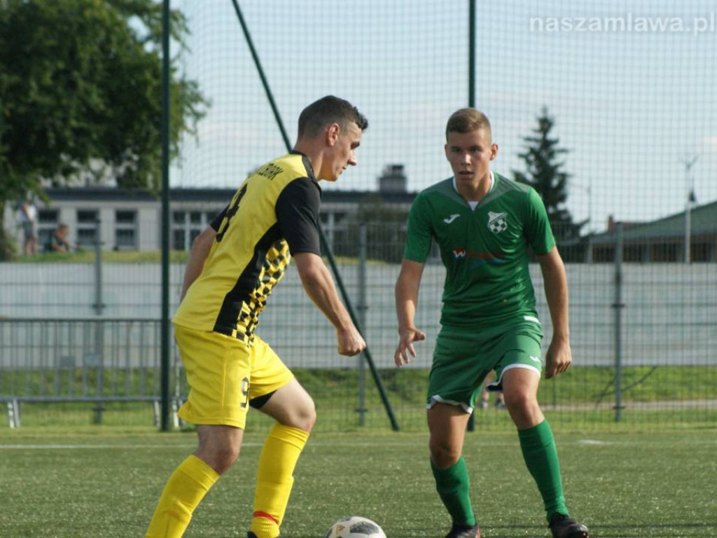 Pewny awans rezerw. Hat-trick Jastrzębowskiego