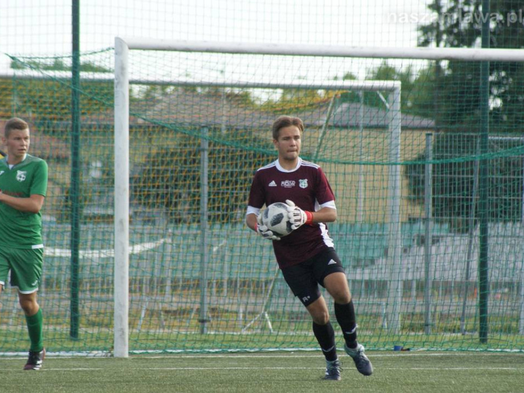 Pewny awans rezerw. Hat-trick Jastrzębowskiego