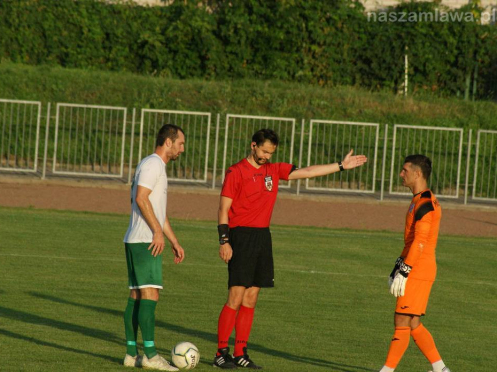 Kiks gonił kiks. Brak skuteczności