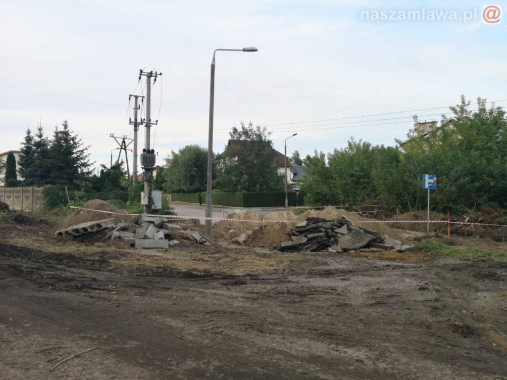 Ruszyły prace ziemne przy budowie II etapu Al. Św. Wojciecha (ZDJĘCIA)