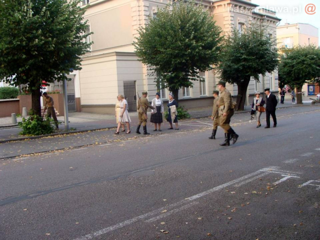 Inscenizacja odbicia więźniów z UB w Mławie [ZDJĘCIA]