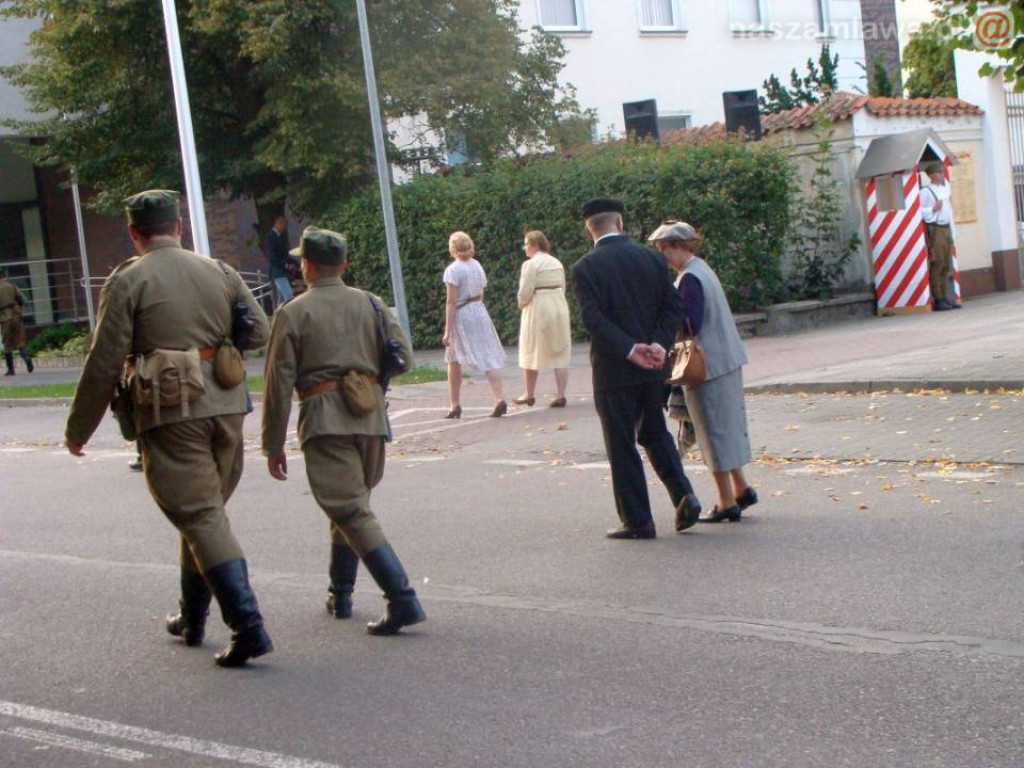 Inscenizacja odbicia więźniów z UB w Mławie [ZDJĘCIA]