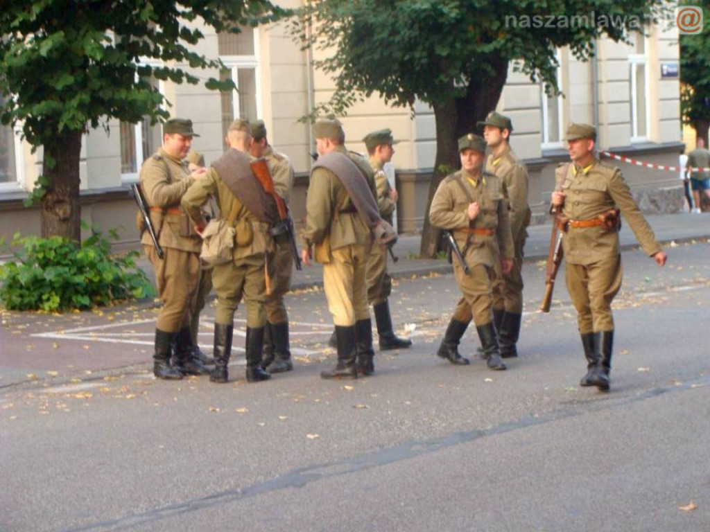 Inscenizacja odbicia więźniów z UB w Mławie [ZDJĘCIA]