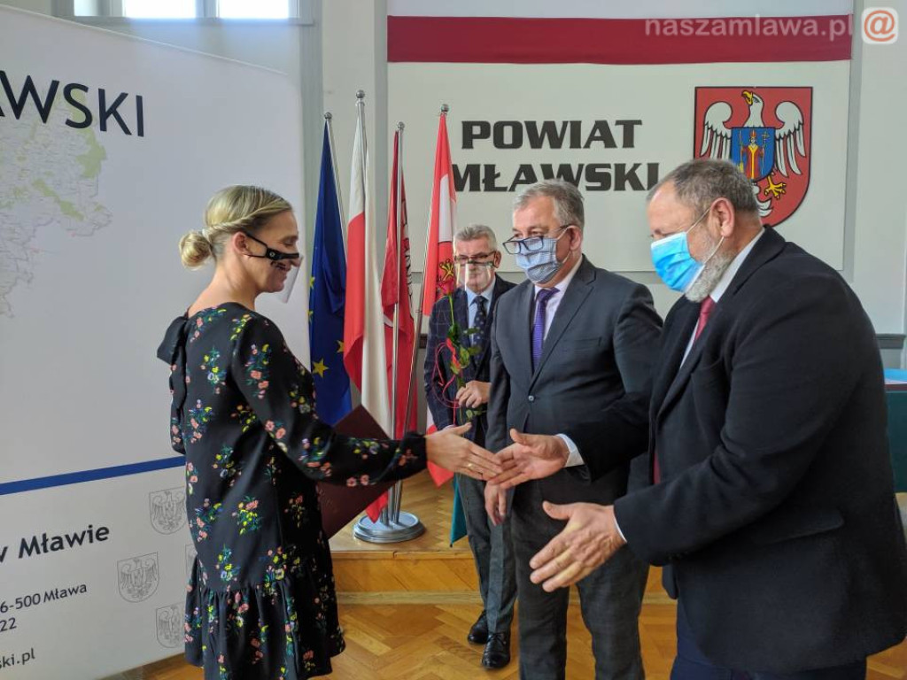 Nauczyciele docenieni przez starostę