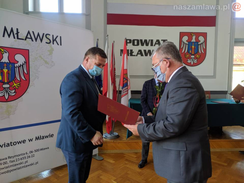 Nauczyciele docenieni przez starostę