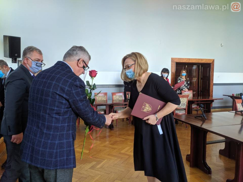 Nauczyciele docenieni przez starostę