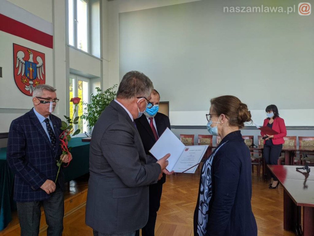 Nauczyciele docenieni przez starostę