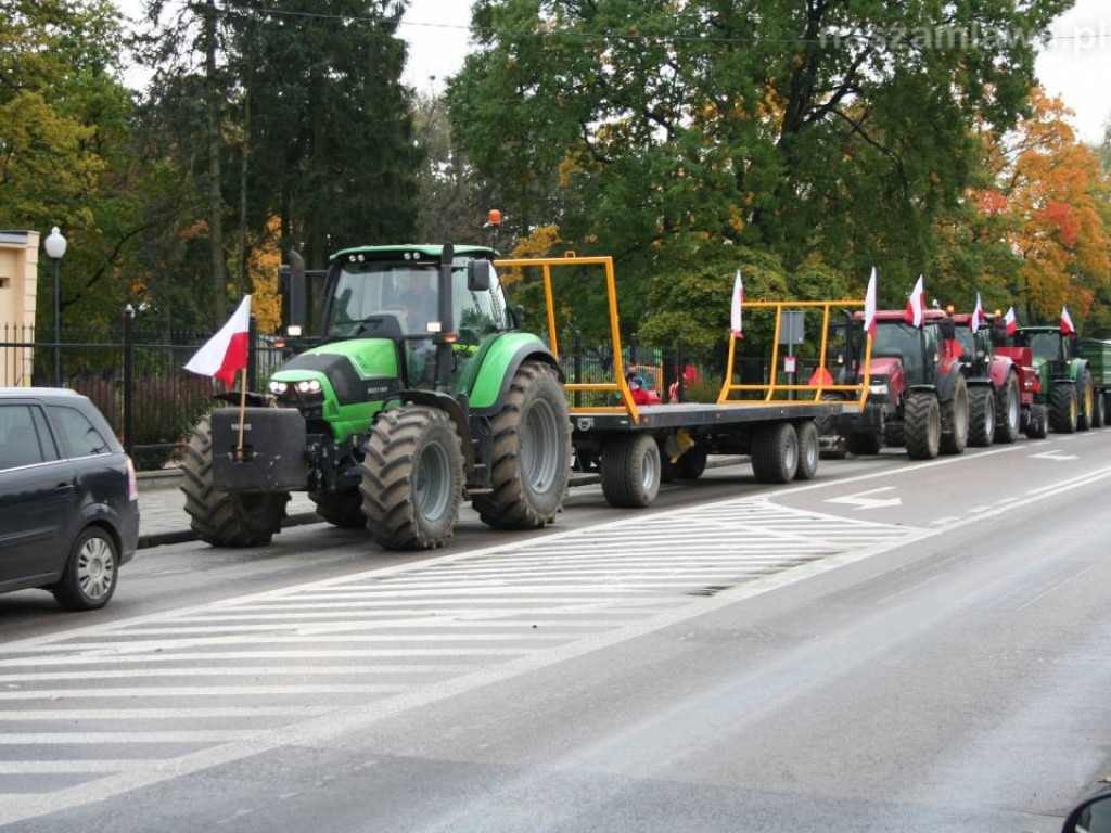 Rolnicy przepraszają i wyjaśniają, dlaczego wjechali do Mławy [FILMY]