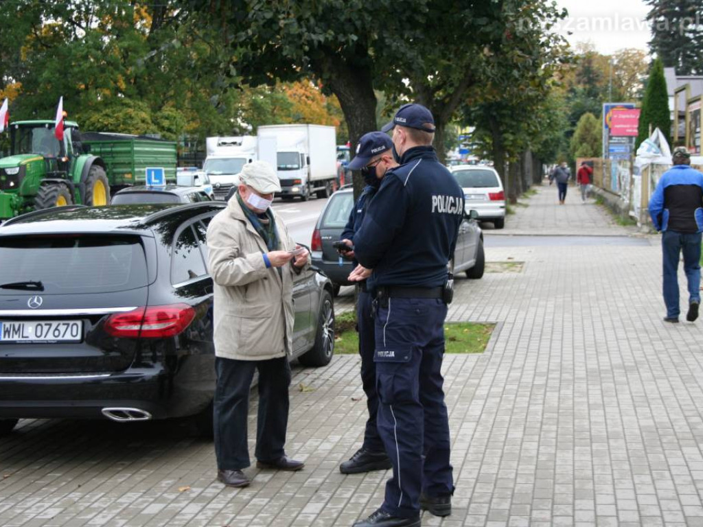 Rolnicy przepraszają i wyjaśniają, dlaczego wjechali do Mławy [FILMY]