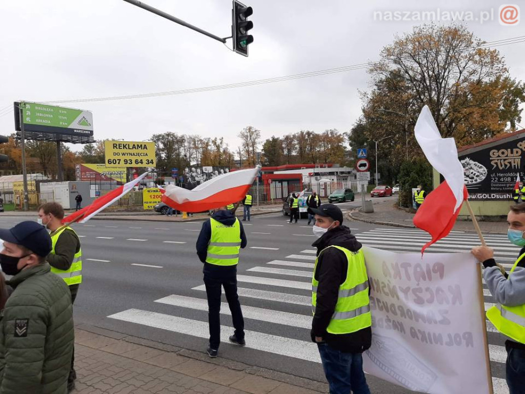 Zobaczcie, jak rolnicy strajkowali w Warszawie [FILM i ZDJĘCIA]