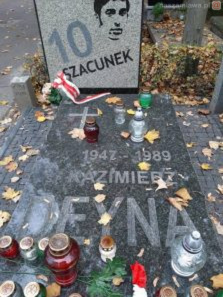 Odwiedzili groby na cmentarzu powązkowskim