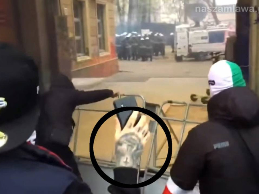 Szturm na Empik [VIDEO]. Policja szuka sprawców