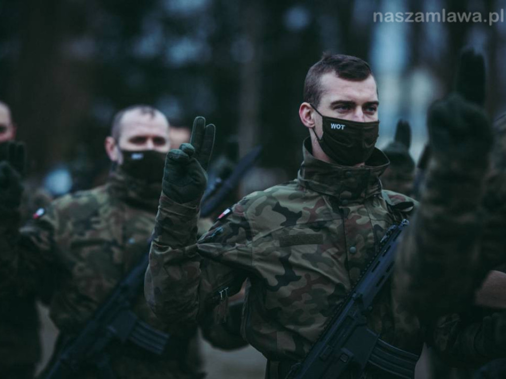 Mławianie w ostatnim zaprzysiężeniu terytorialsów