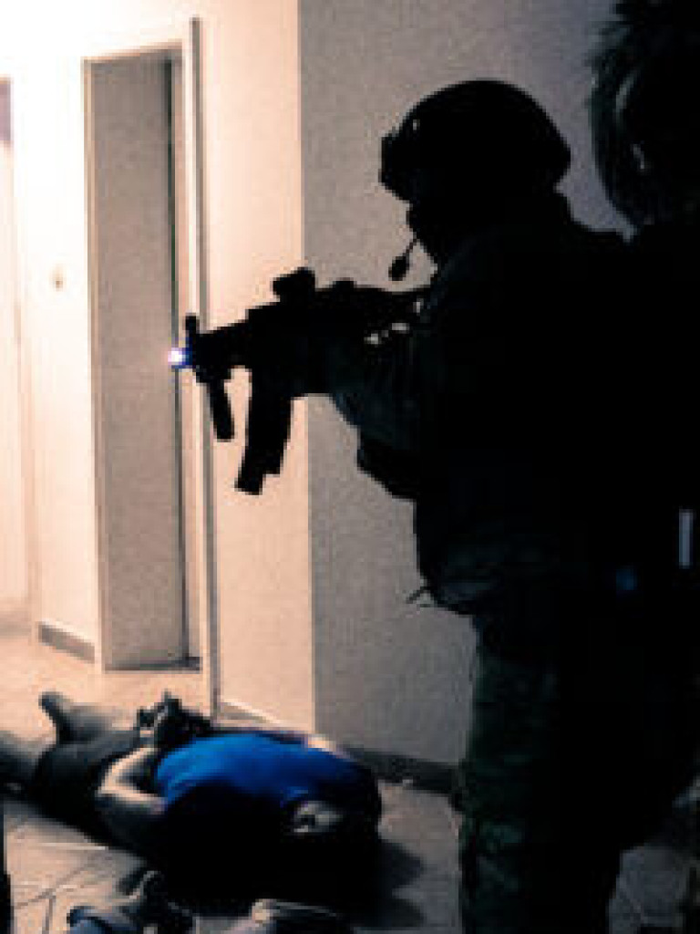 KRAJ. Potężne uderzenie w gang [FILM]