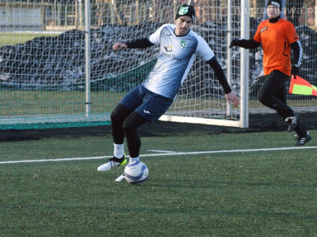 Motor nie zapalił. Pół tuzina goli Mławianki