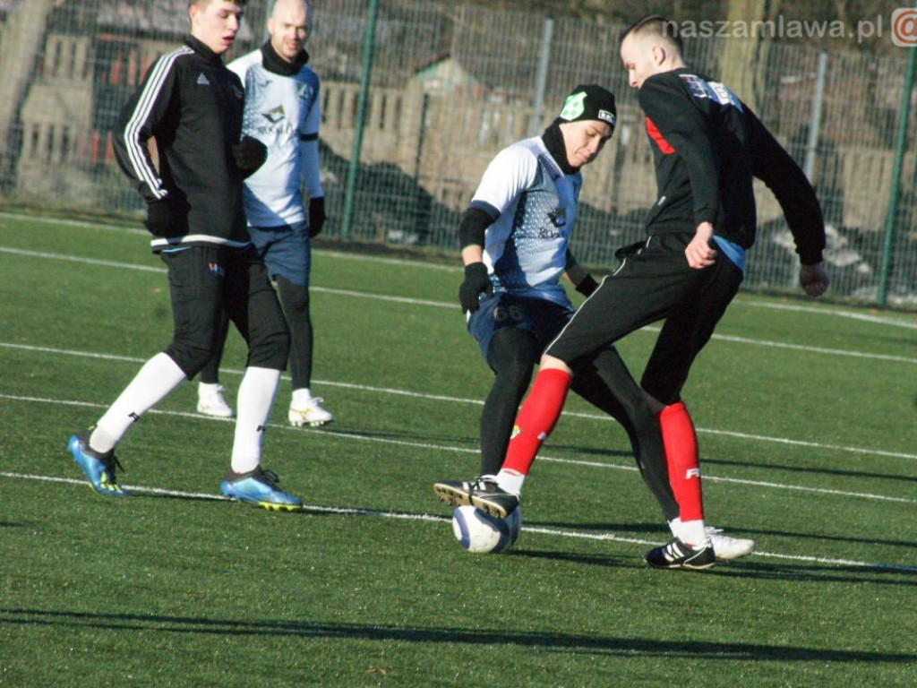 Motor nie zapalił. Pół tuzina goli Mławianki