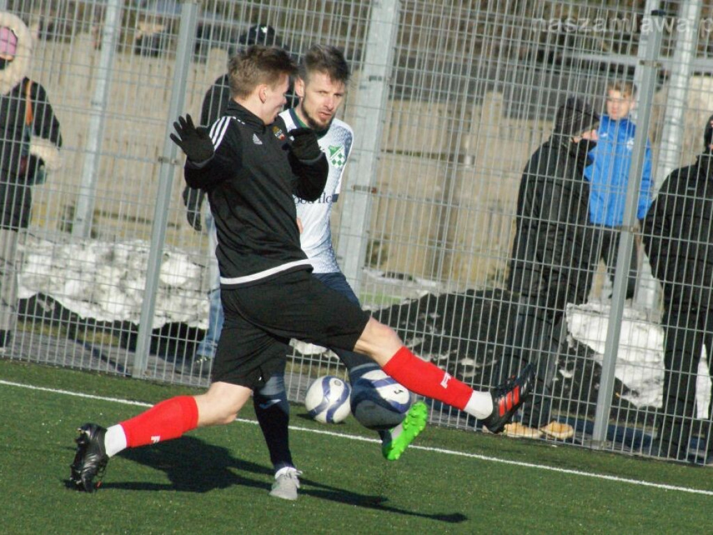 Motor nie zapalił. Pół tuzina goli Mławianki