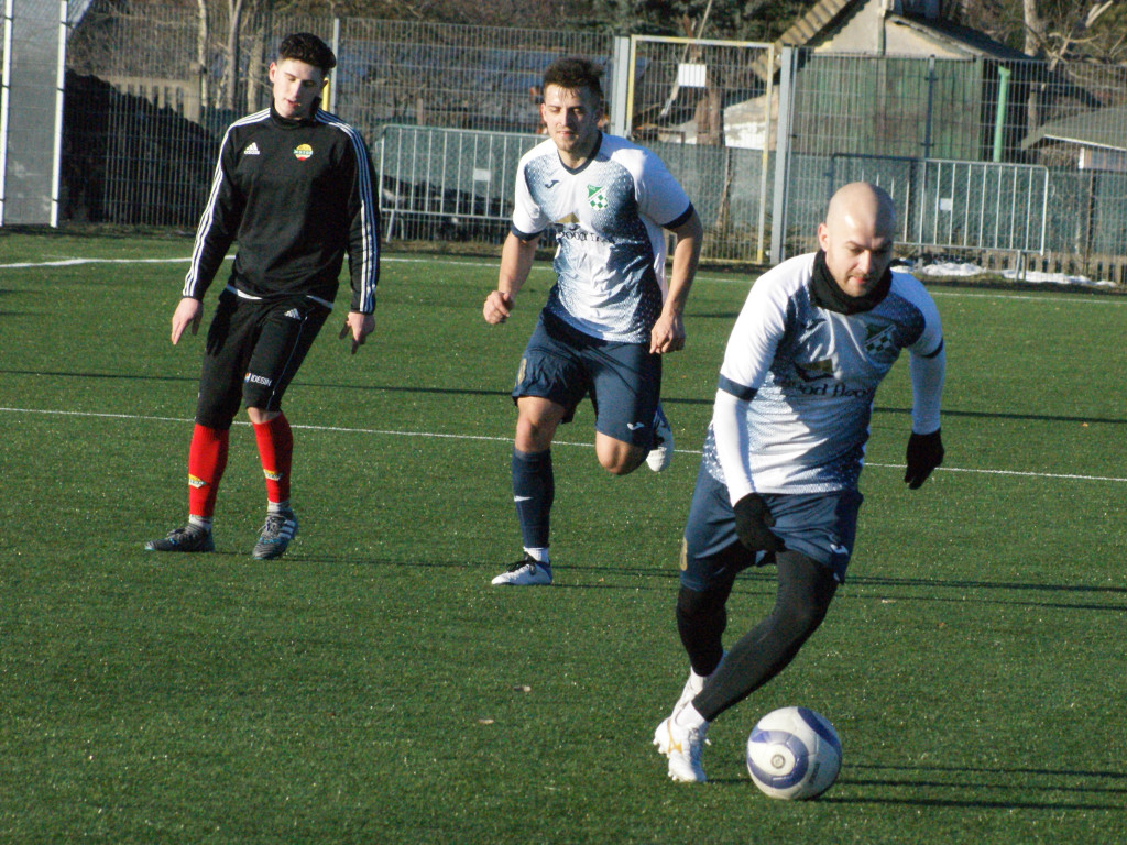 Motor nie zapalił. Pół tuzina goli Mławianki