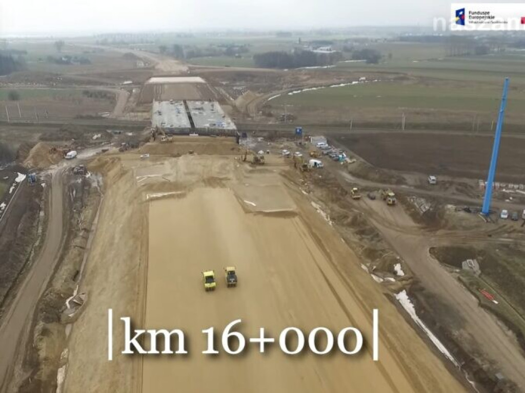 Budowa S7. Intensywne prace przy nowym wiadukcie (FILM)