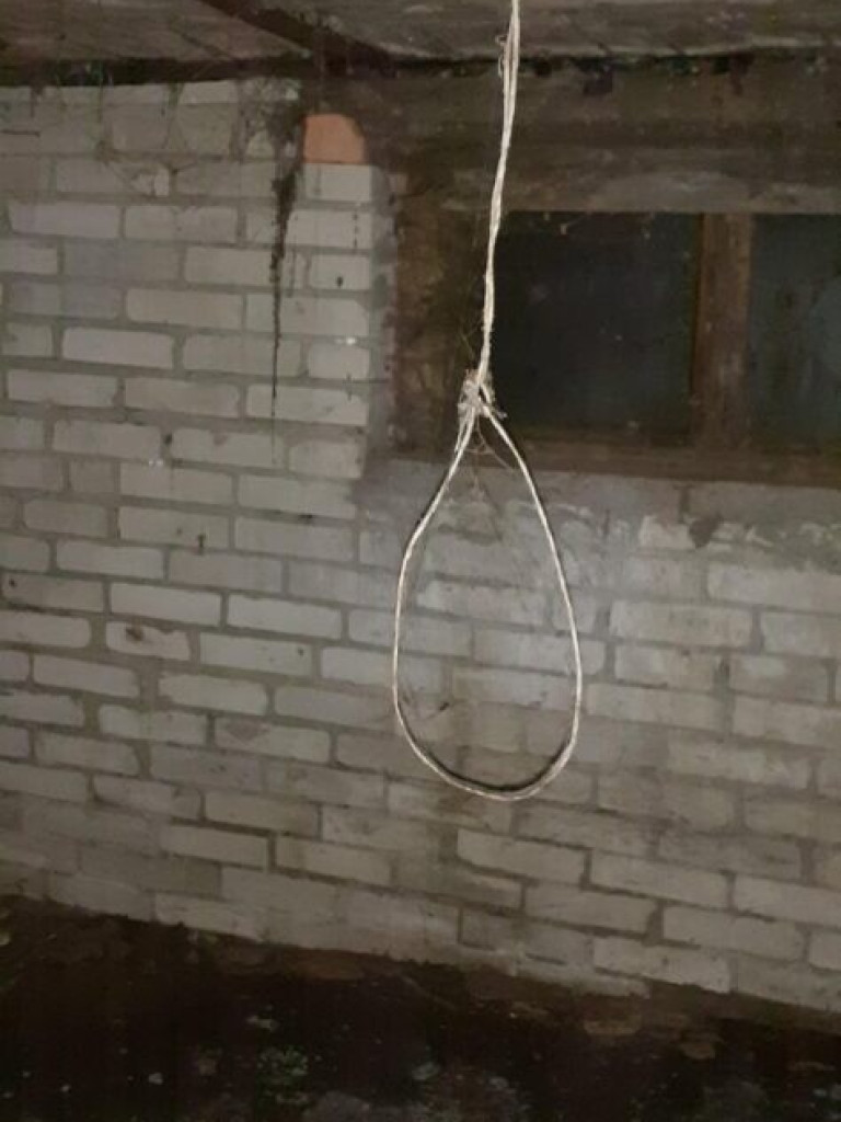 Makabryczny widok pod Warszawą. DRASTYCZNE ZDJĘCIA!