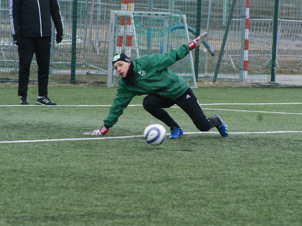 Ekstraliga ruszyła. Semp poległ w Mławie