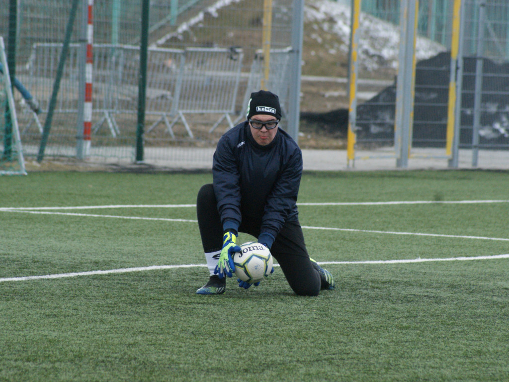 Ekstraliga ruszyła. Semp poległ w Mławie