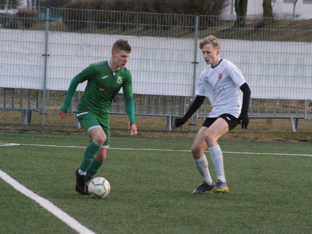 Ekstraliga ruszyła. Semp poległ w Mławie