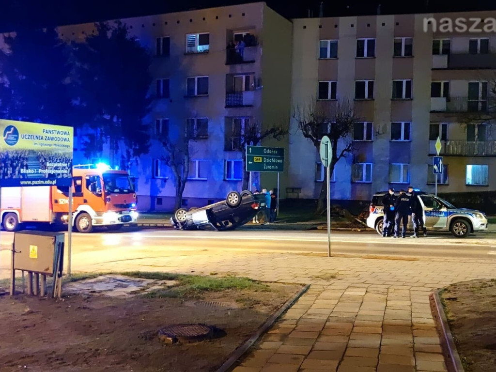 Z ostatniej chwili: Dachowanie na Padlewskiego [ZDJĘCIA]