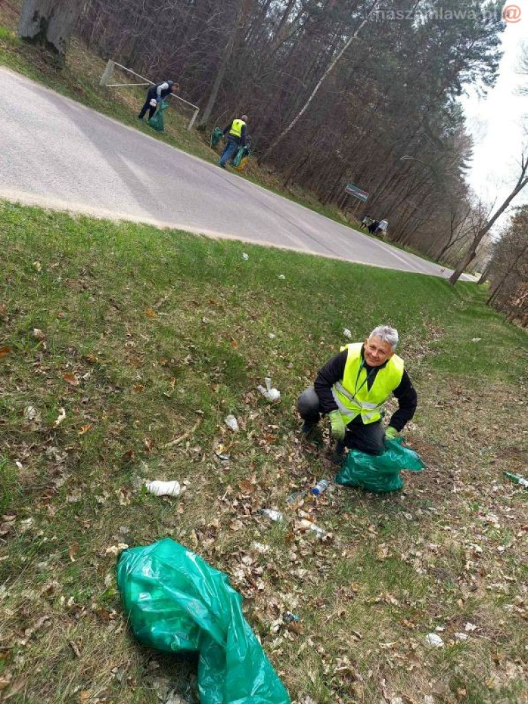 Tyle śmieci znaleźli w lesie. Znowu...