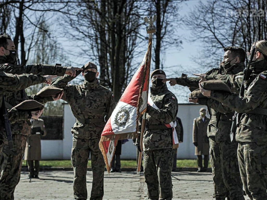 Przysięgał na sztandar Piotr Wróbel z powiatu mławskiego