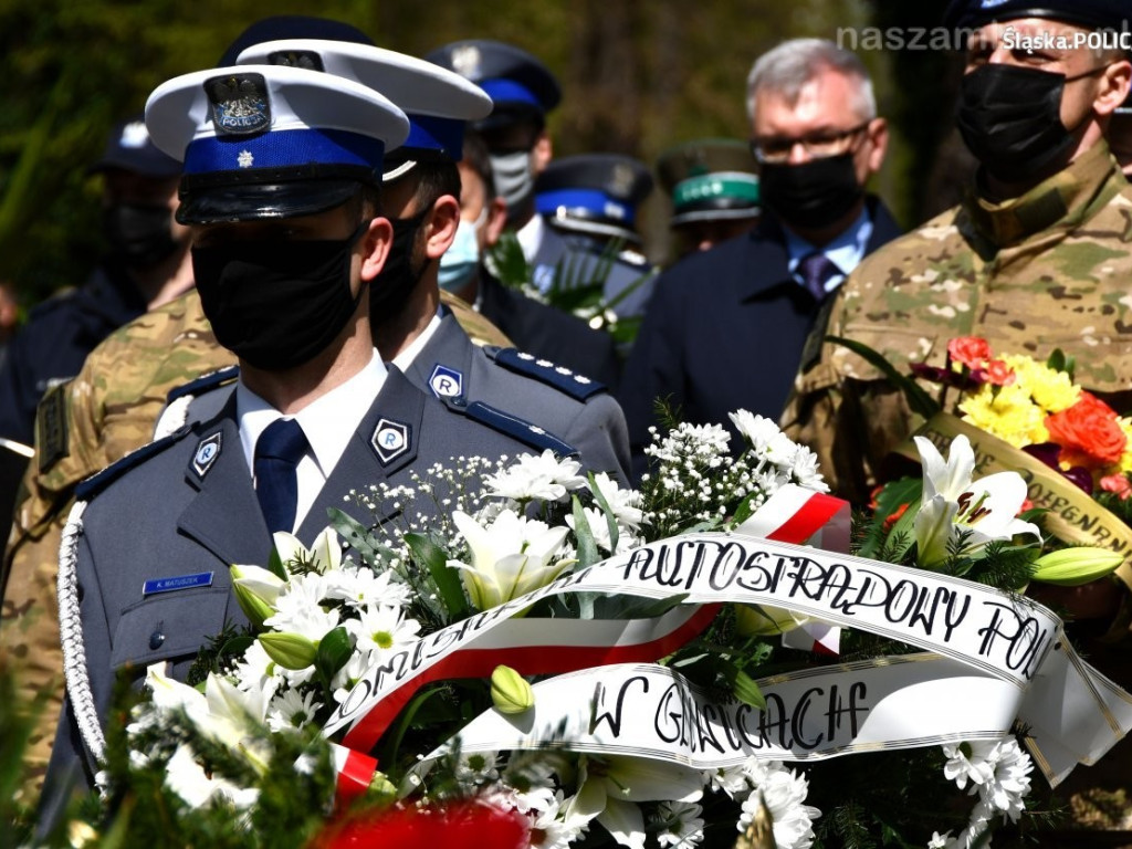Pogrzeb policjanta zastrzelonego przez bandytę [FILM i ZDJĘCIA]