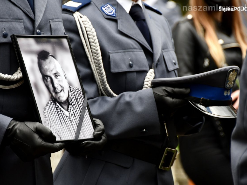 Pogrzeb policjanta zastrzelonego przez bandytę [FILM i ZDJĘCIA]