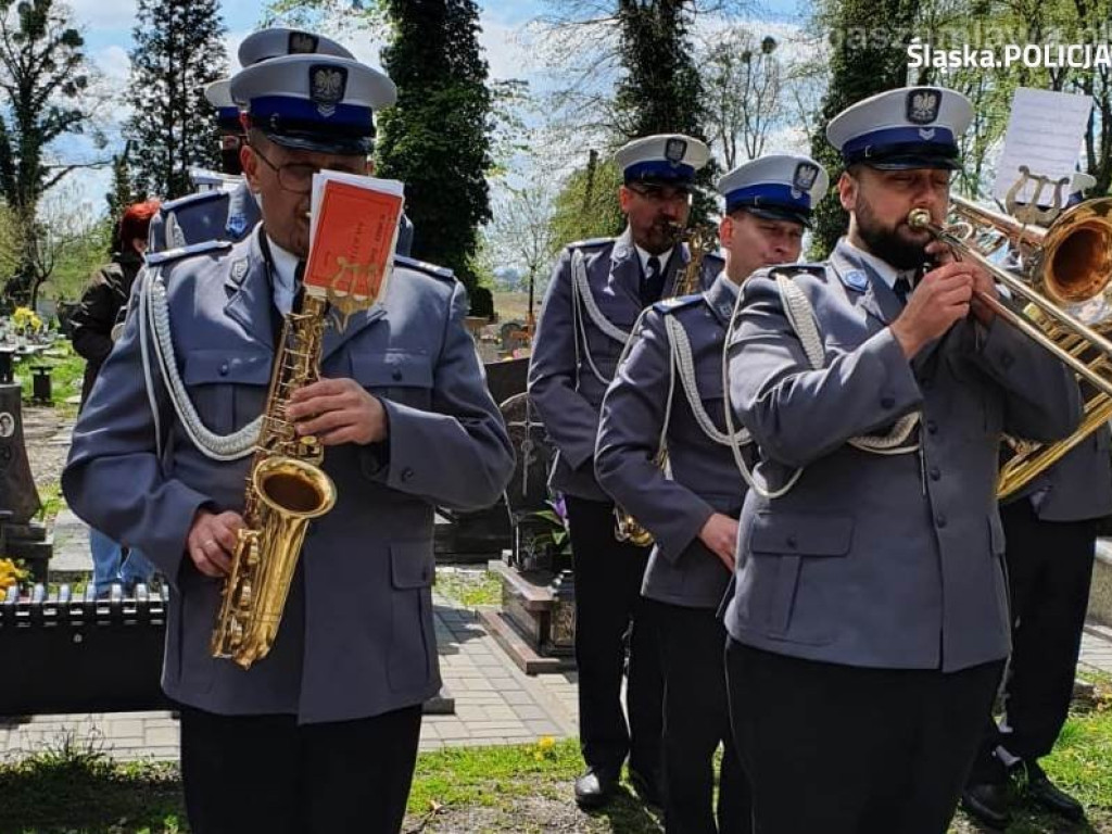 Pogrzeb policjanta zastrzelonego przez bandytę [FILM i ZDJĘCIA]