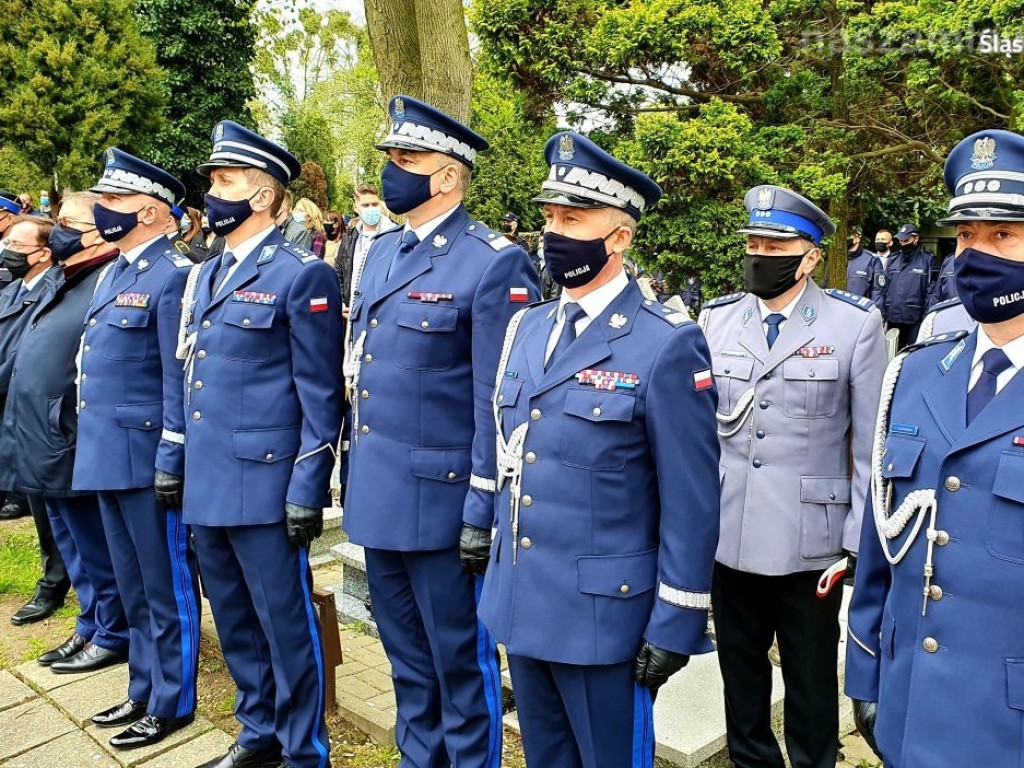 Pogrzeb policjanta zastrzelonego przez bandytę [FILM i ZDJĘCIA]