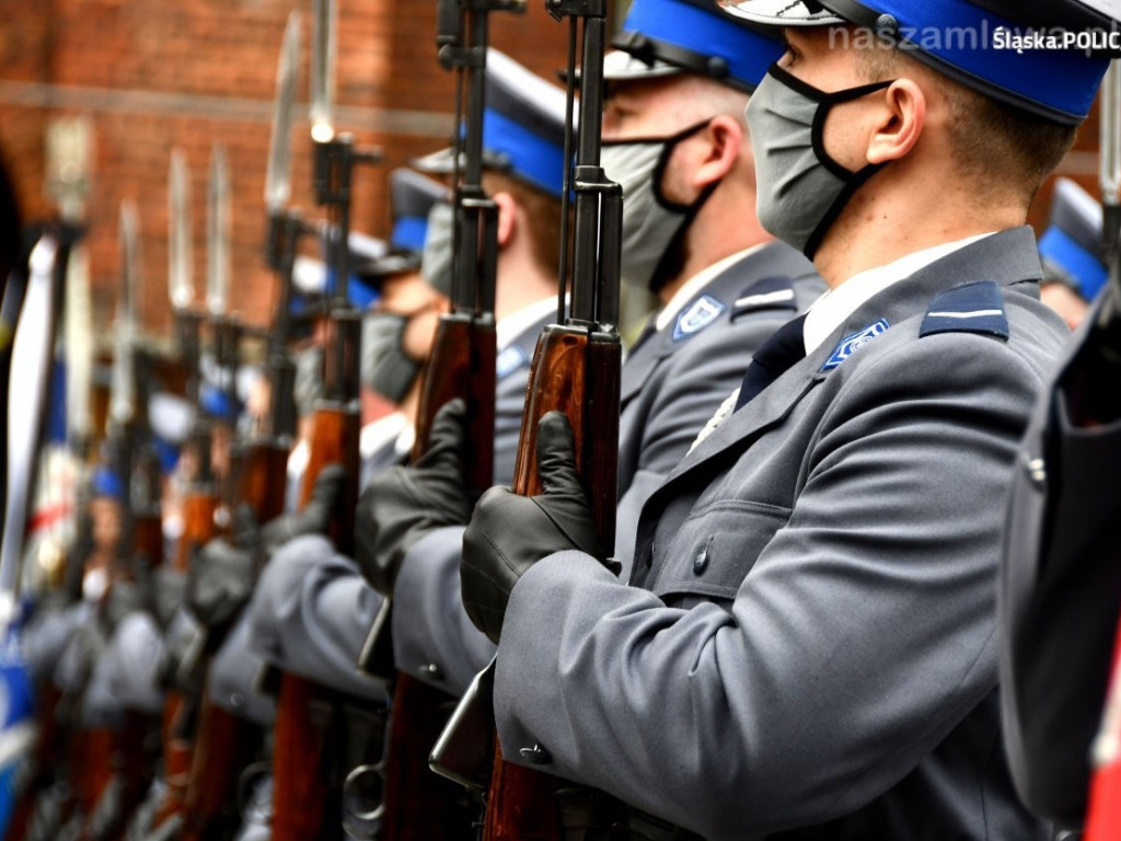 Pogrzeb policjanta zastrzelonego przez bandytę [FILM i ZDJĘCIA]