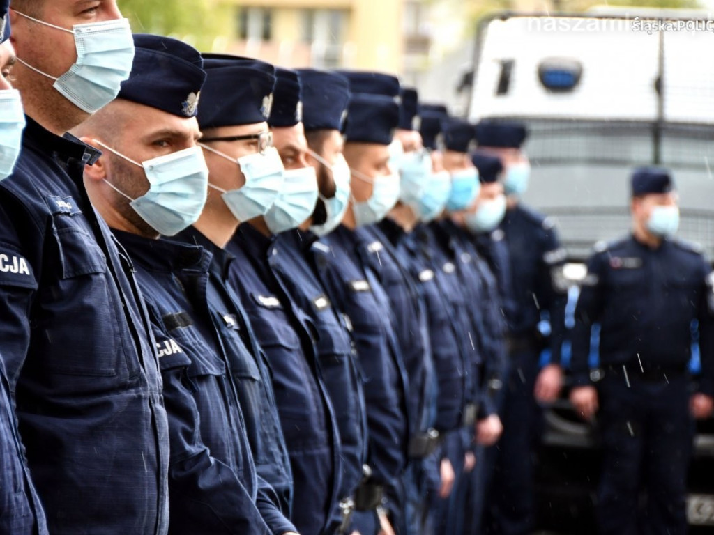 Pogrzeb policjanta zastrzelonego przez bandytę [FILM i ZDJĘCIA]