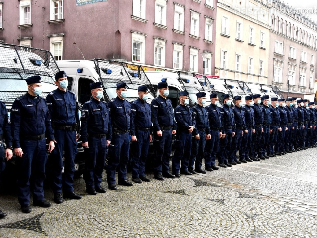 Pogrzeb policjanta zastrzelonego przez bandytę [FILM i ZDJĘCIA]