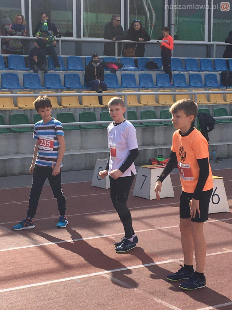 Lekkoatleci Zawkrza ze srebrem i rekordami