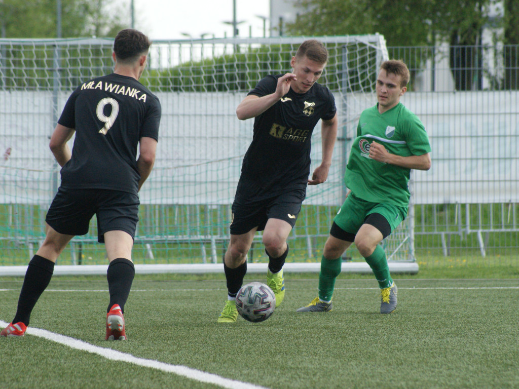 Trzech z dubletem. Bzura bez szans