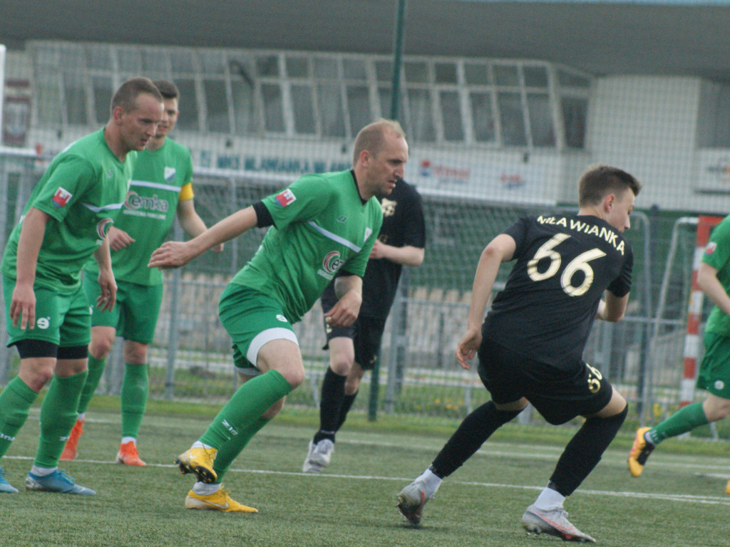 Trzech z dubletem. Bzura bez szans