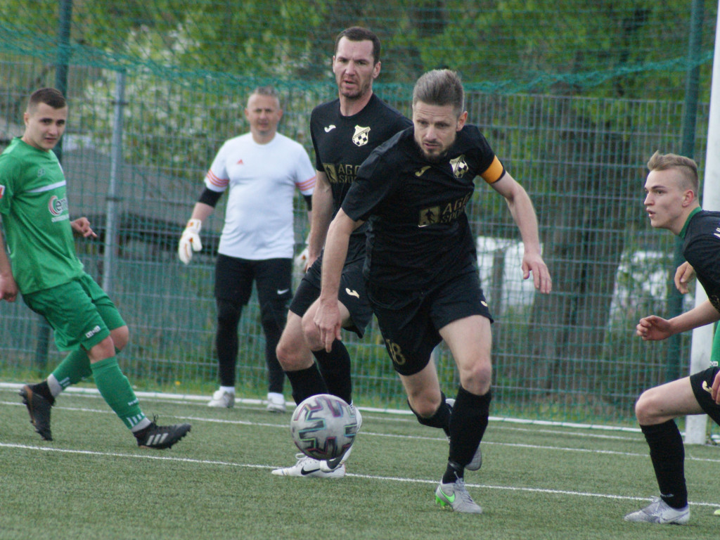 Trzech z dubletem. Bzura bez szans