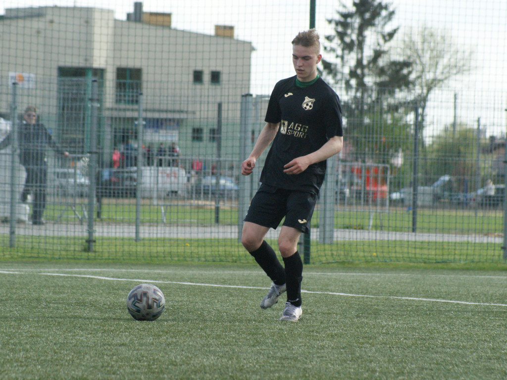 Trzech z dubletem. Bzura bez szans