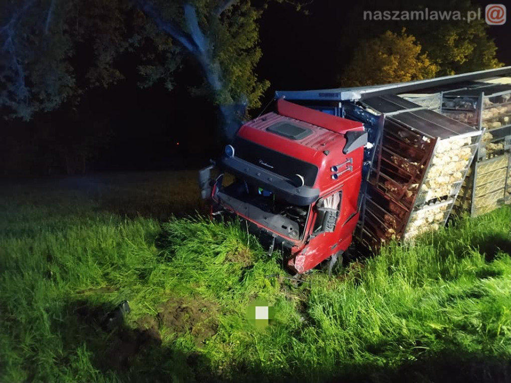 Zginął 41-letni kierowca. Tragedia u sąsiadów [ZDJĘCIA]