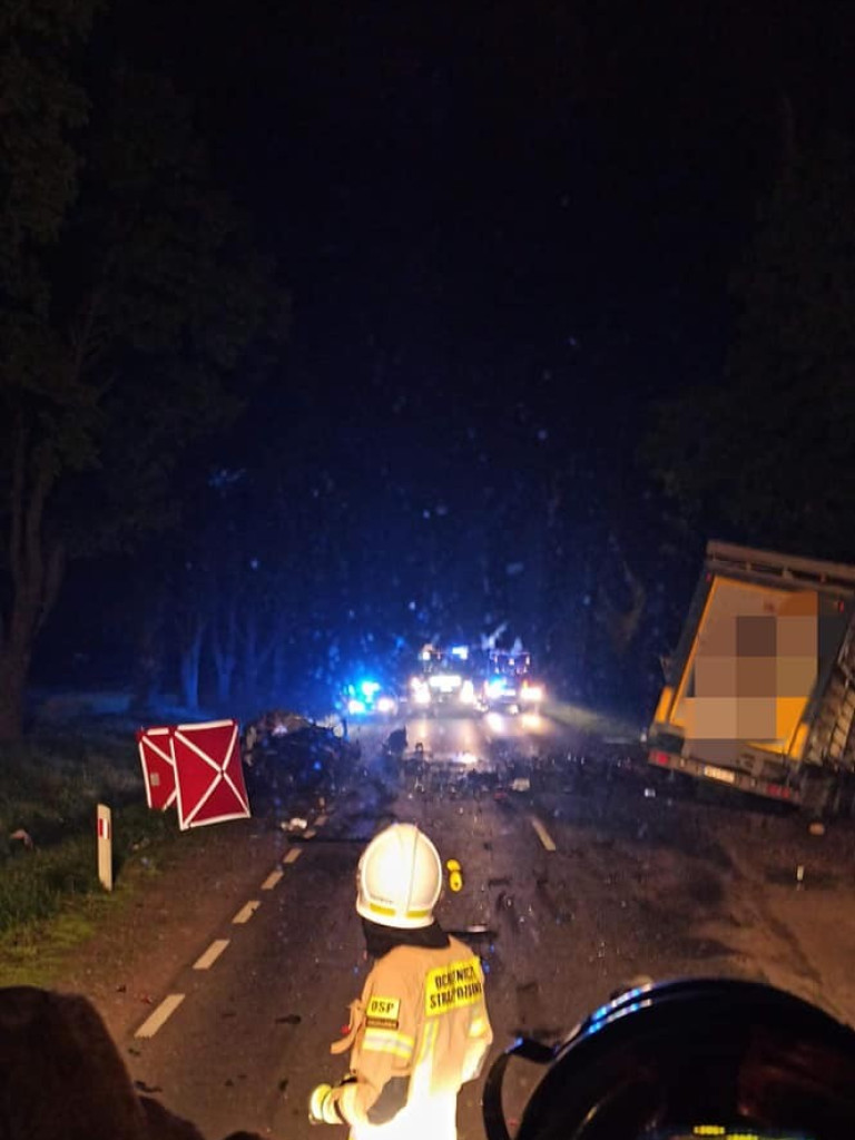 Zginął 41-letni kierowca. Tragedia u sąsiadów [ZDJĘCIA]