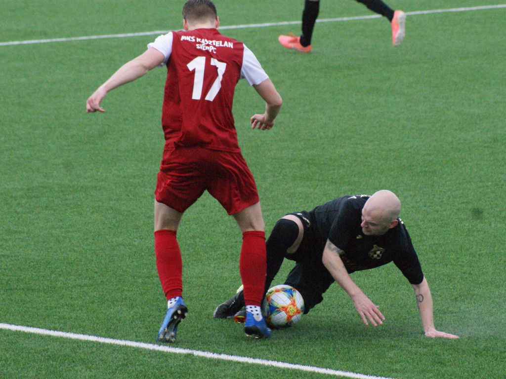 Jak pierwszy z ostatnim. Czternaście goli