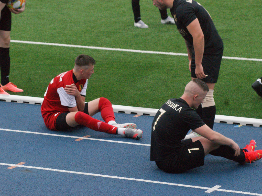 Jak pierwszy z ostatnim. Czternaście goli